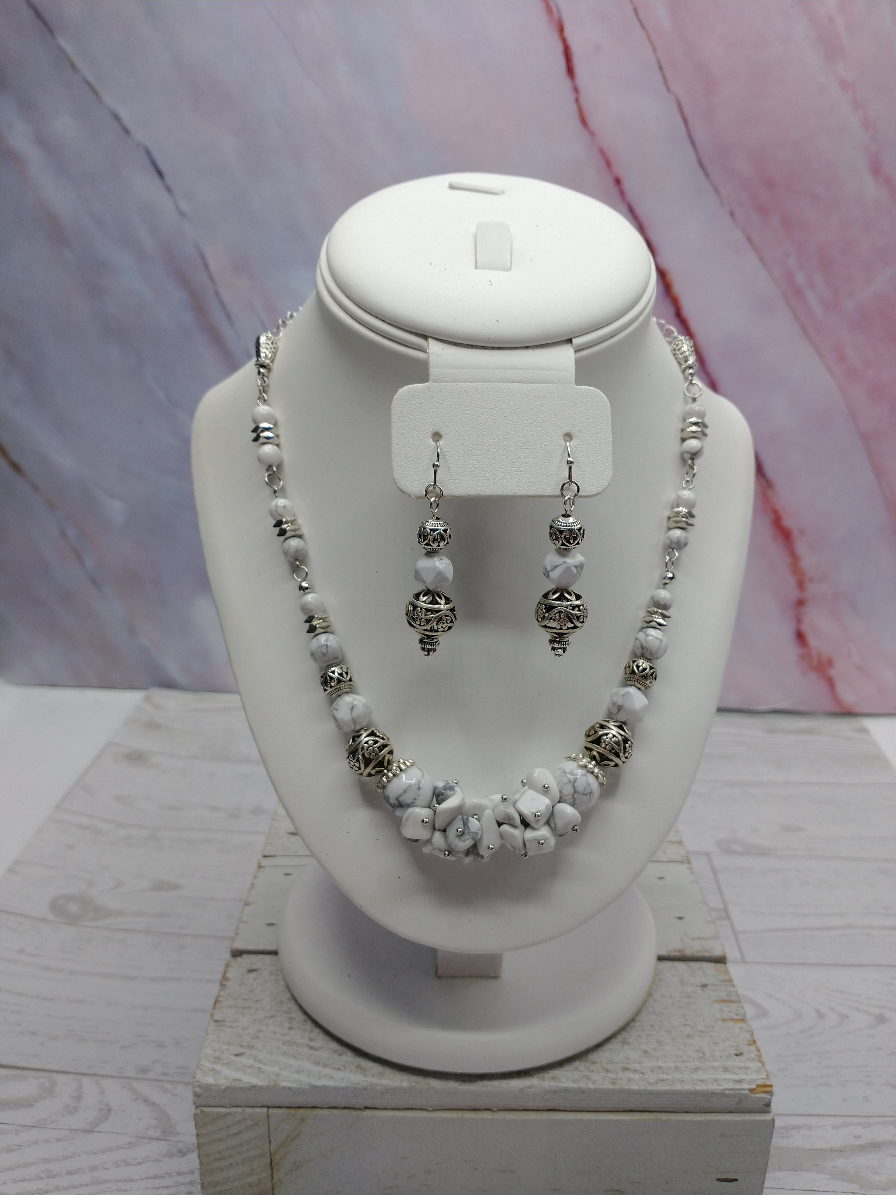 New Hand Crafted Gemstone Beaded Chunky Necklace Set, Matching Earrings
